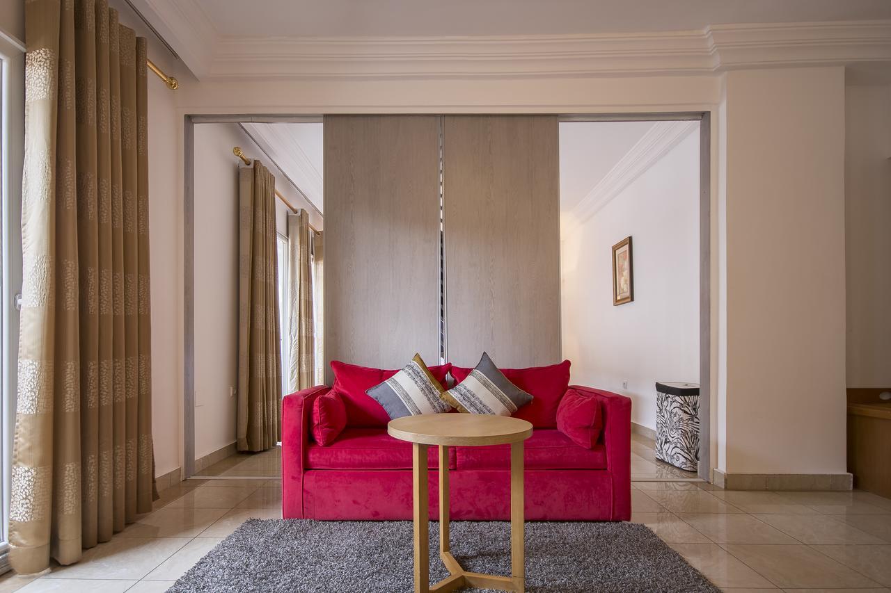 Leon Hotel Kinshasa Eksteriør billede